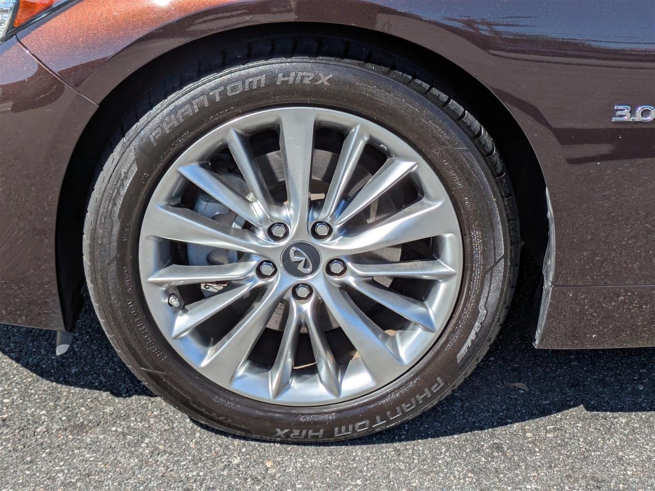 Infiniti Q50 3.0t LUXE 2019