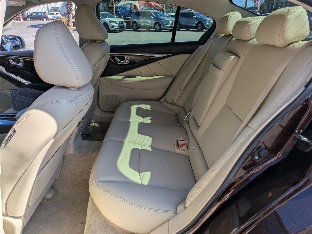 Infiniti Q50 3.0t LUXE 2019