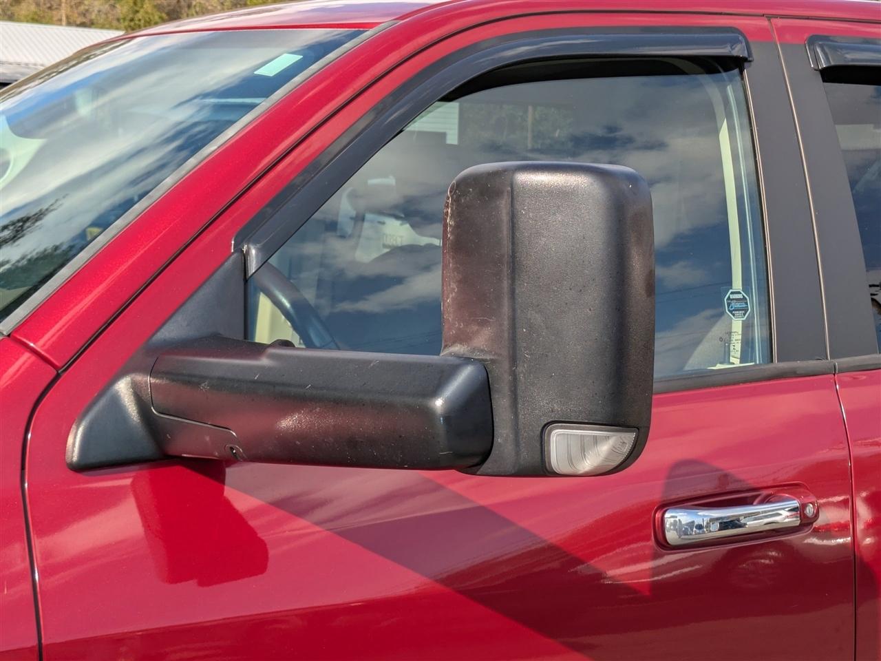 RAM 1500 SLT Crew Cab LWB 2WD 2015