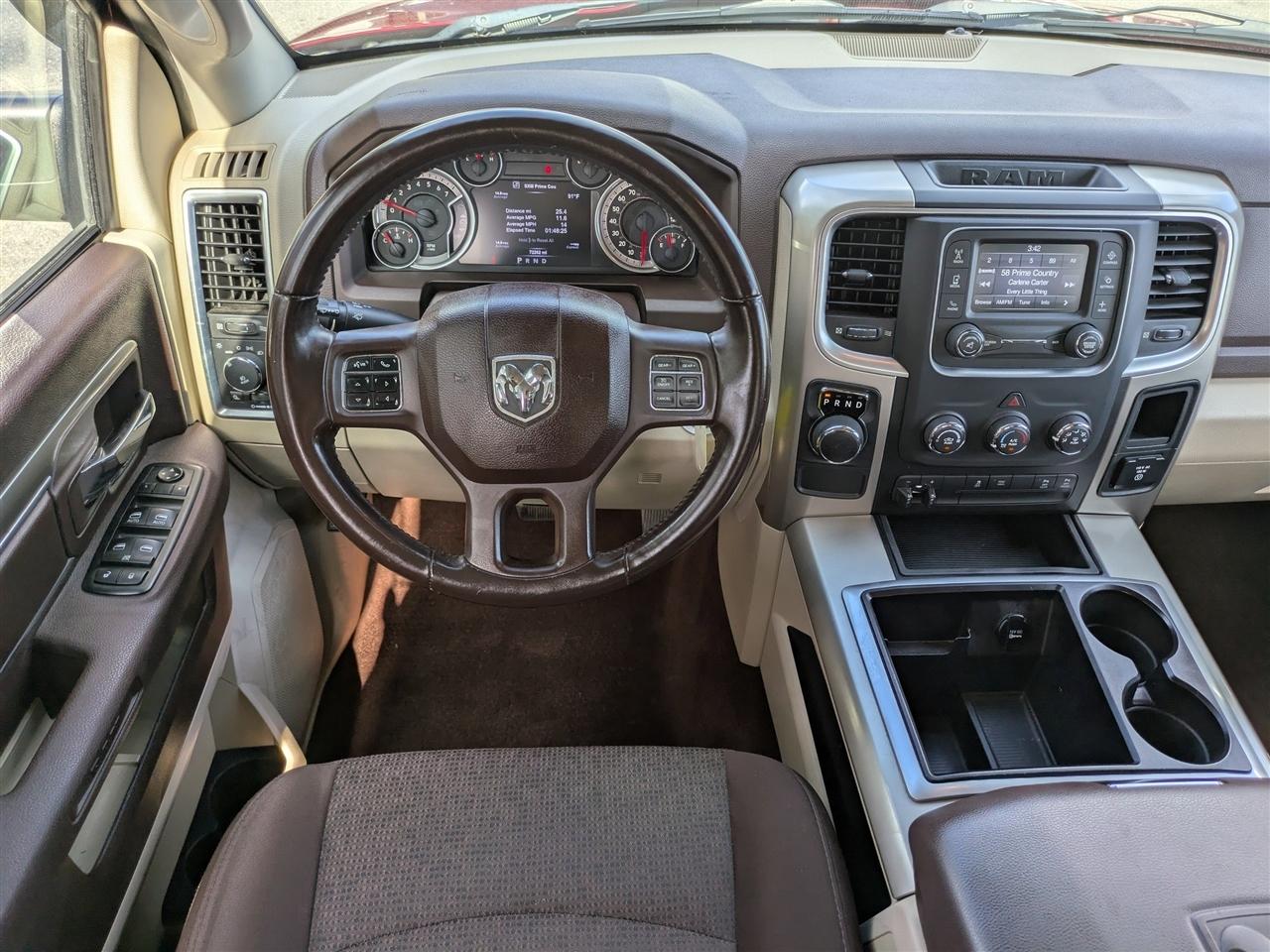 RAM 1500 SLT Crew Cab LWB 2WD 2015