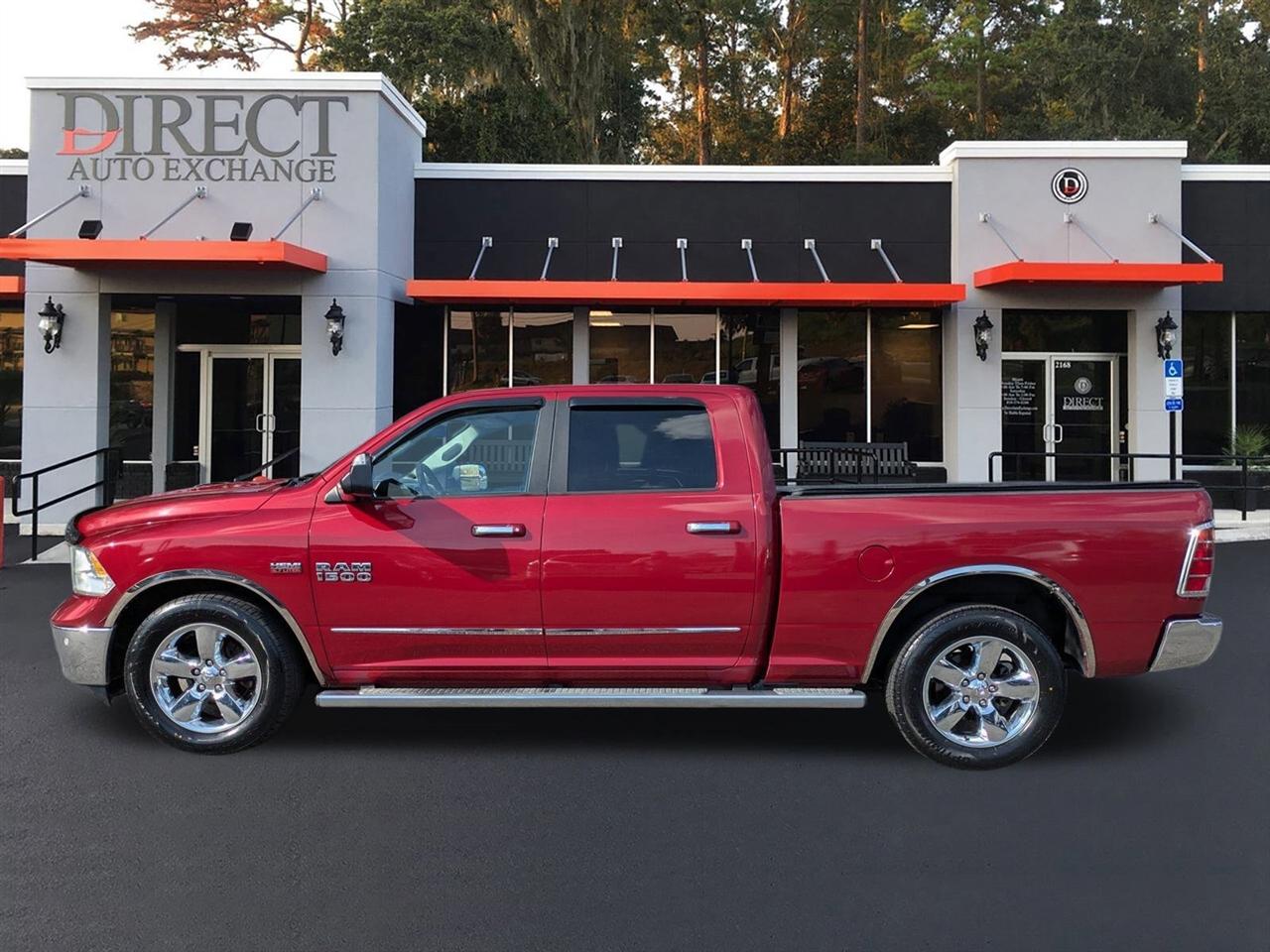 RAM 1500 SLT Crew Cab LWB 2WD 2015
