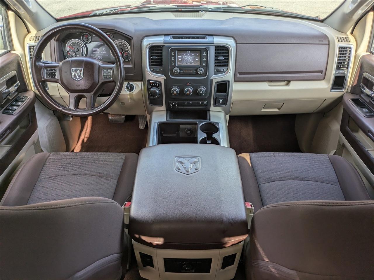 RAM 1500 SLT Crew Cab LWB 2WD 2015