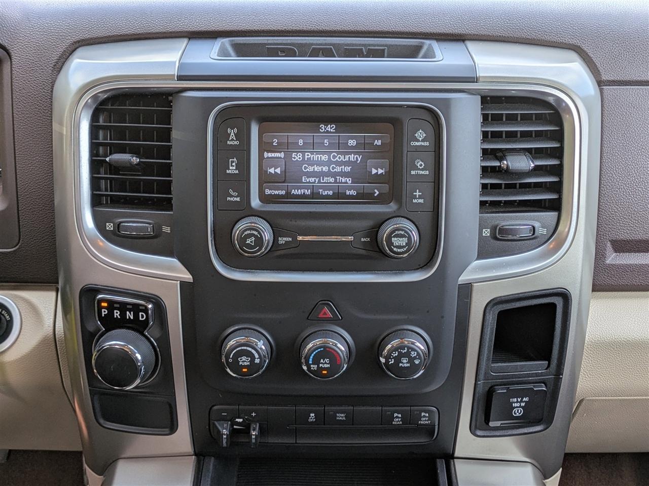 RAM 1500 SLT Crew Cab LWB 2WD 2015