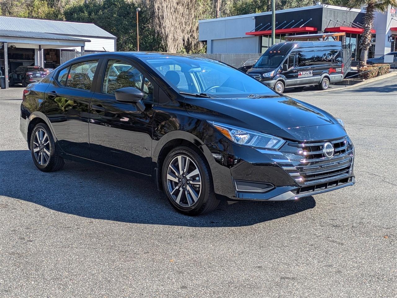 Nissan Versa S CVT 2023