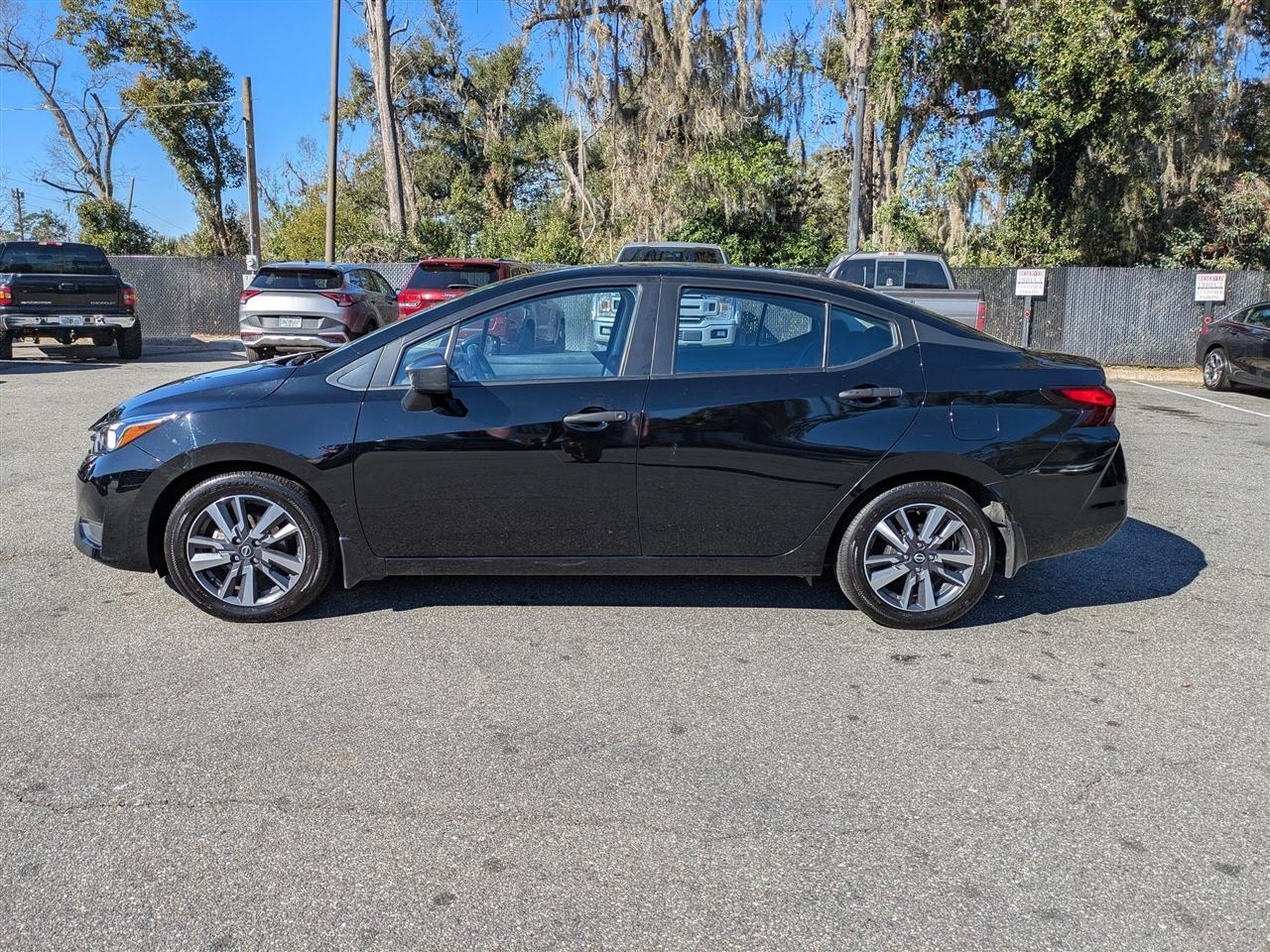 Nissan Versa S CVT 2023