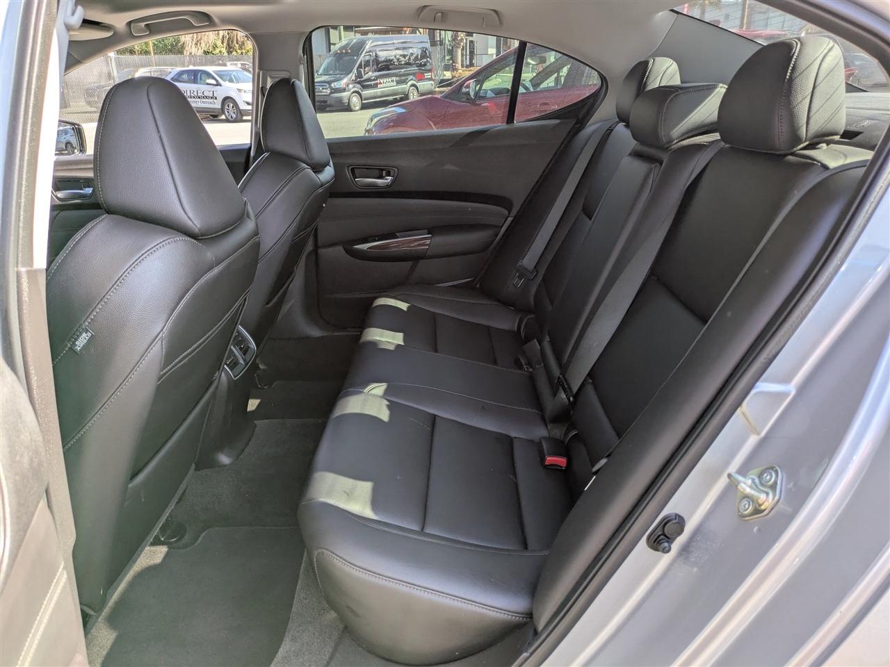 Acura TLX Base 2.4L 2017