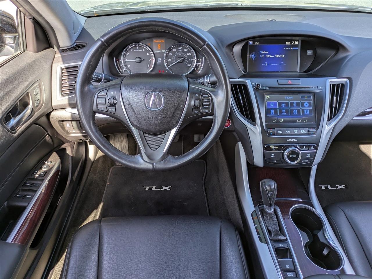 Acura TLX Base 2.4L 2017