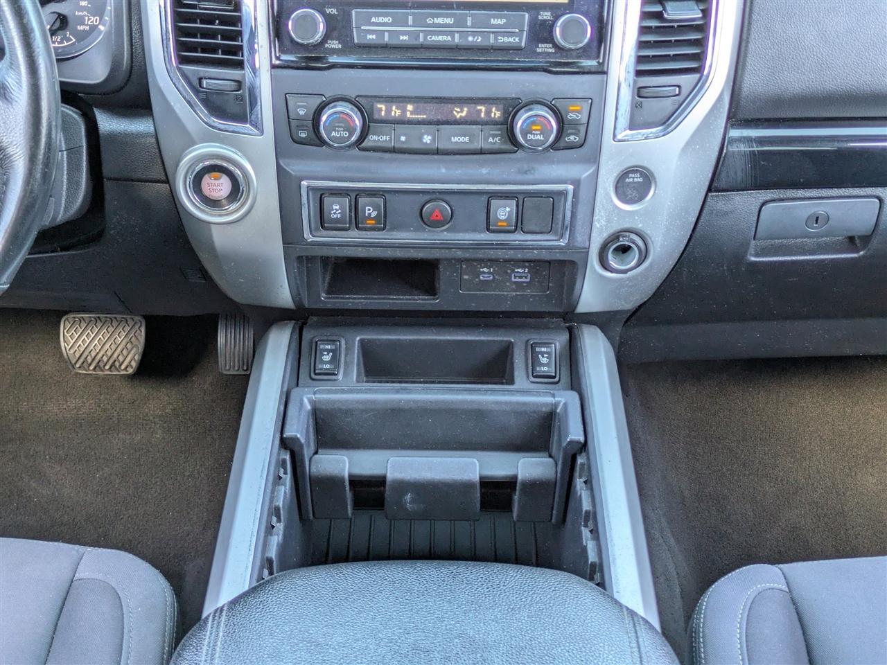 Nissan Titan SV Crew Cab 2WD 2020