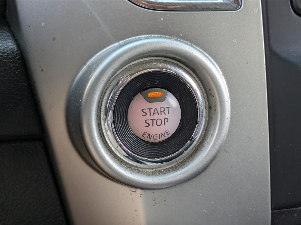 Nissan Titan SV Crew Cab 2WD 2020