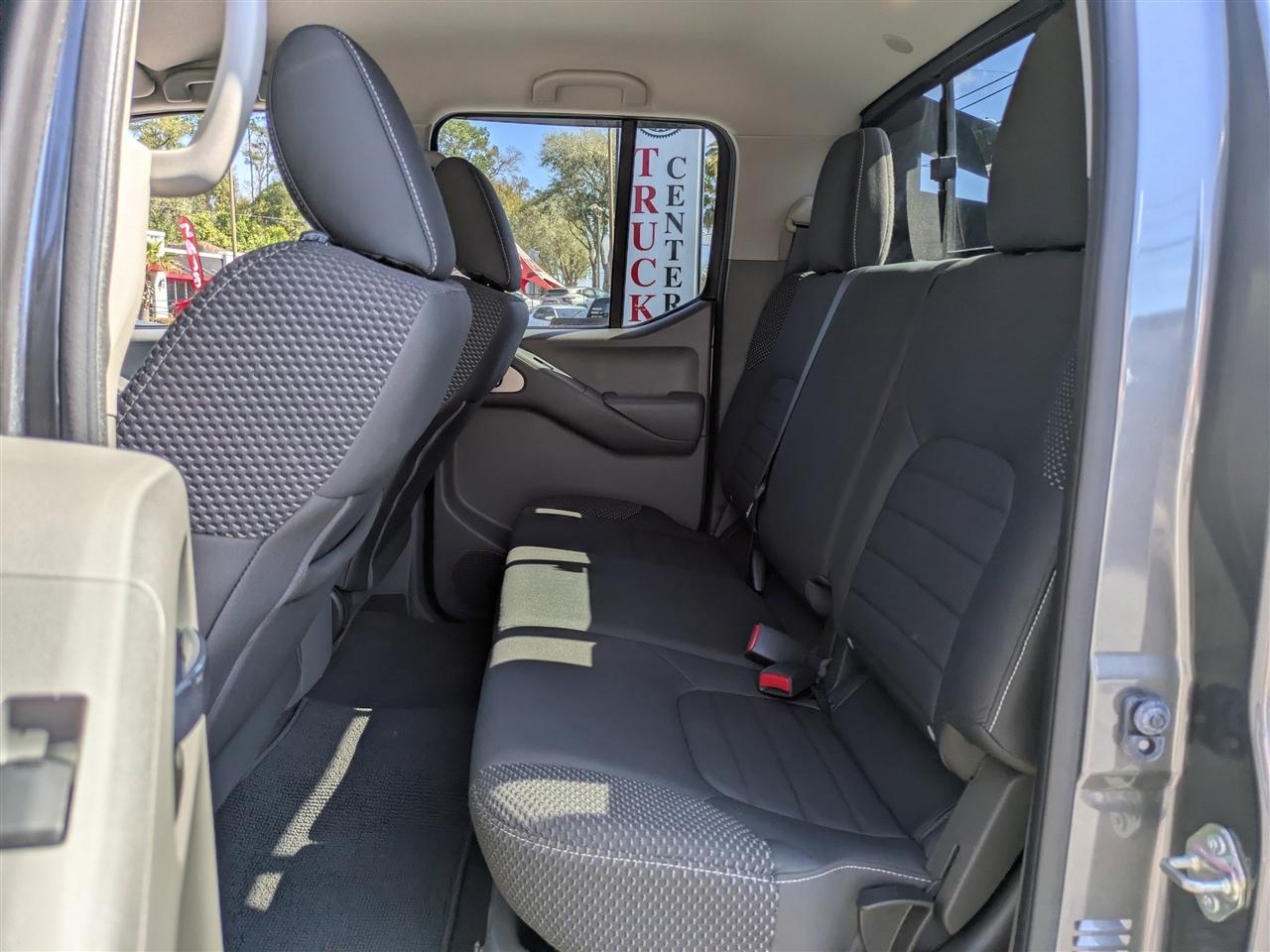 Nissan Frontier S Crew Cab 6MT 2WD 2019