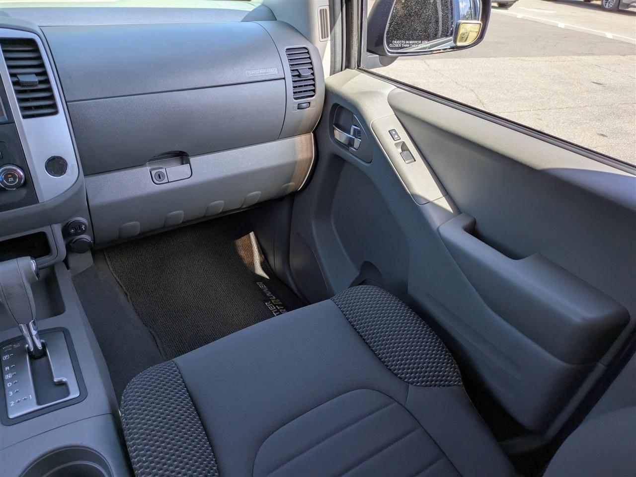 Nissan Frontier S Crew Cab 6MT 2WD 2019