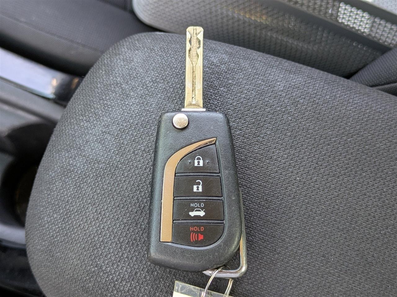 Toyota Corolla LE 2021