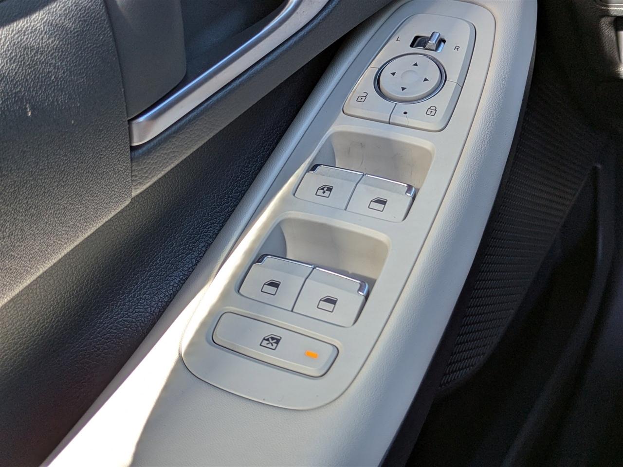 Hyundai Sonata SE 2023