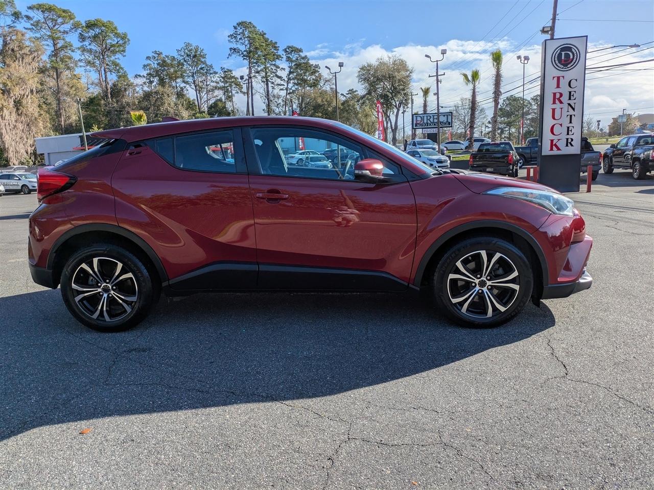 Toyota C-HR LE 2019