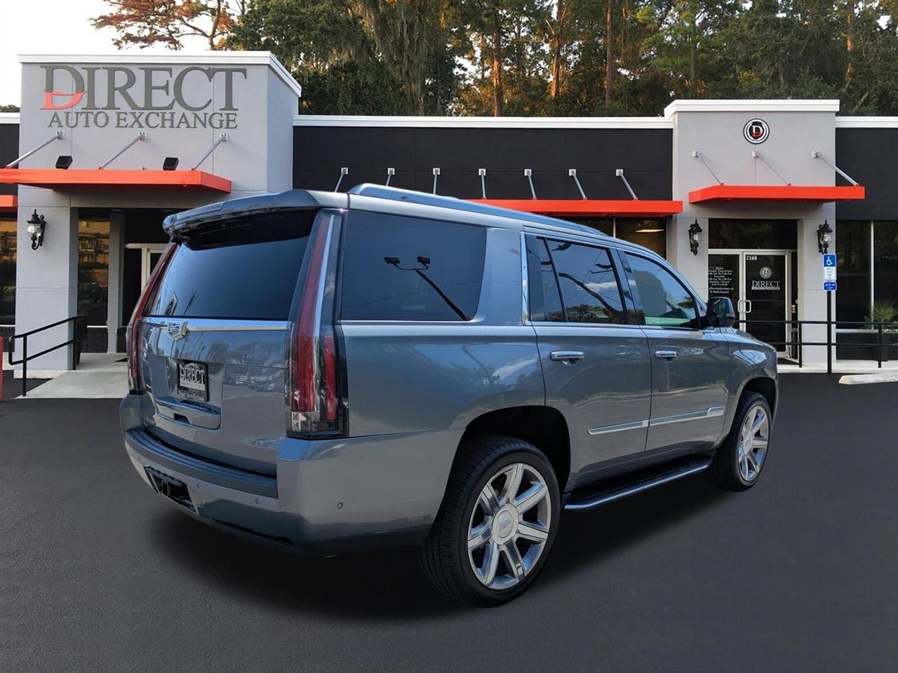 Cadillac Escalade Luxury 2WD 2019