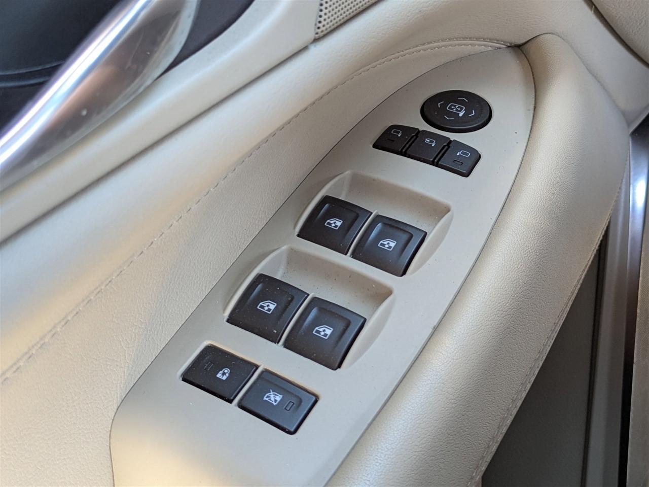 Cadillac Escalade Luxury 2WD 2019