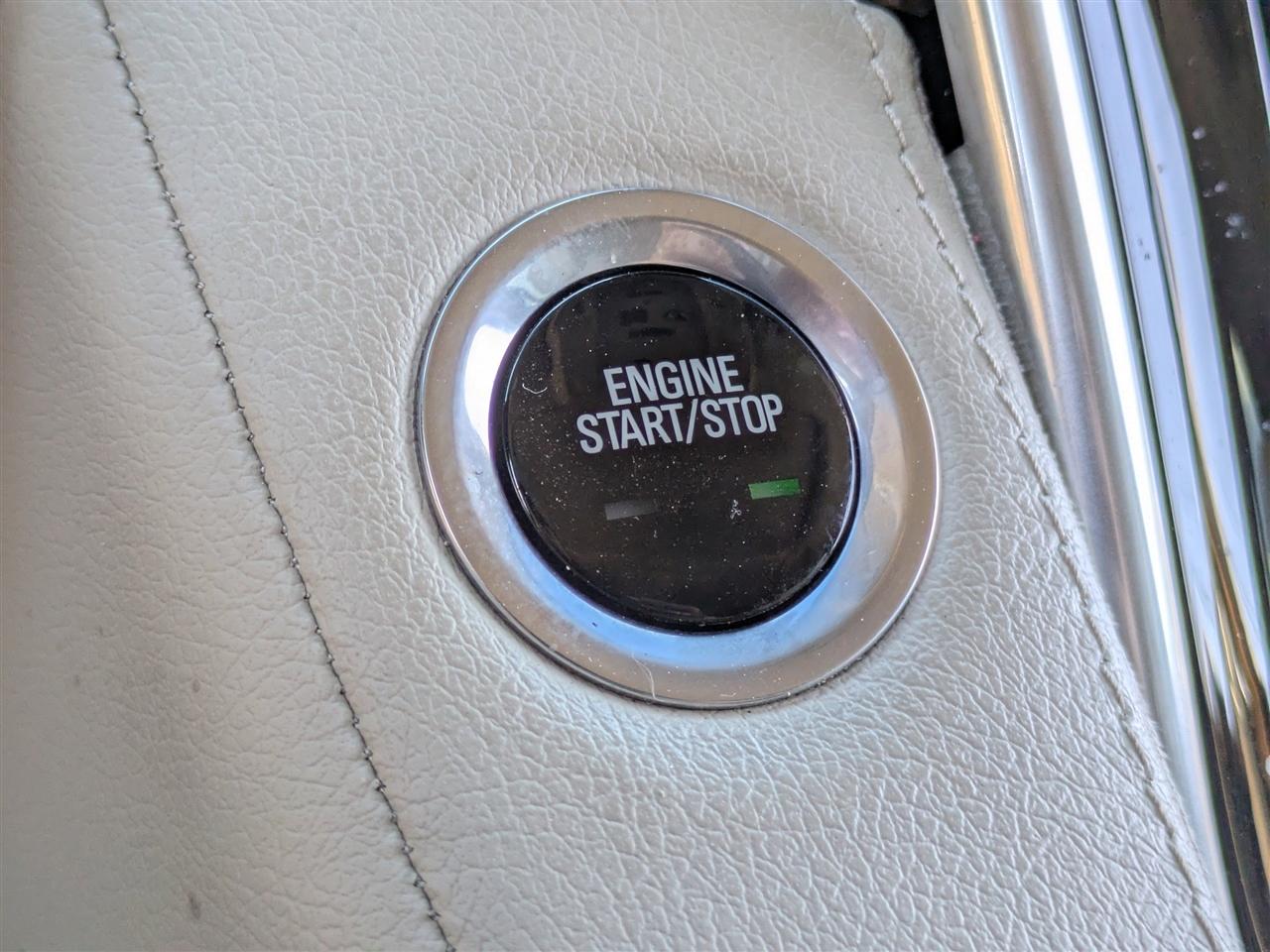 Cadillac Escalade Luxury 2WD 2019