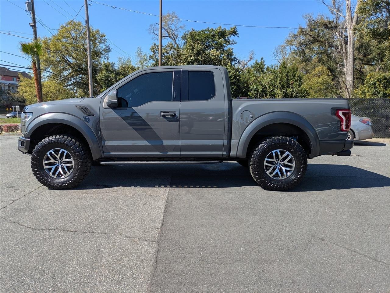 Ford F-150 Raptor SuperCab 4WD 2018