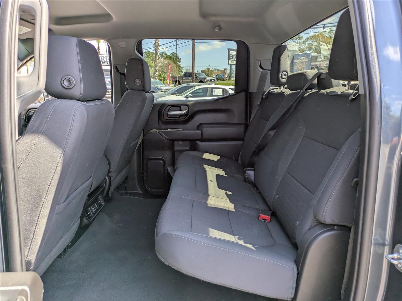 Chevrolet Silverado 1500 LT Crew Cab 2WD 2021