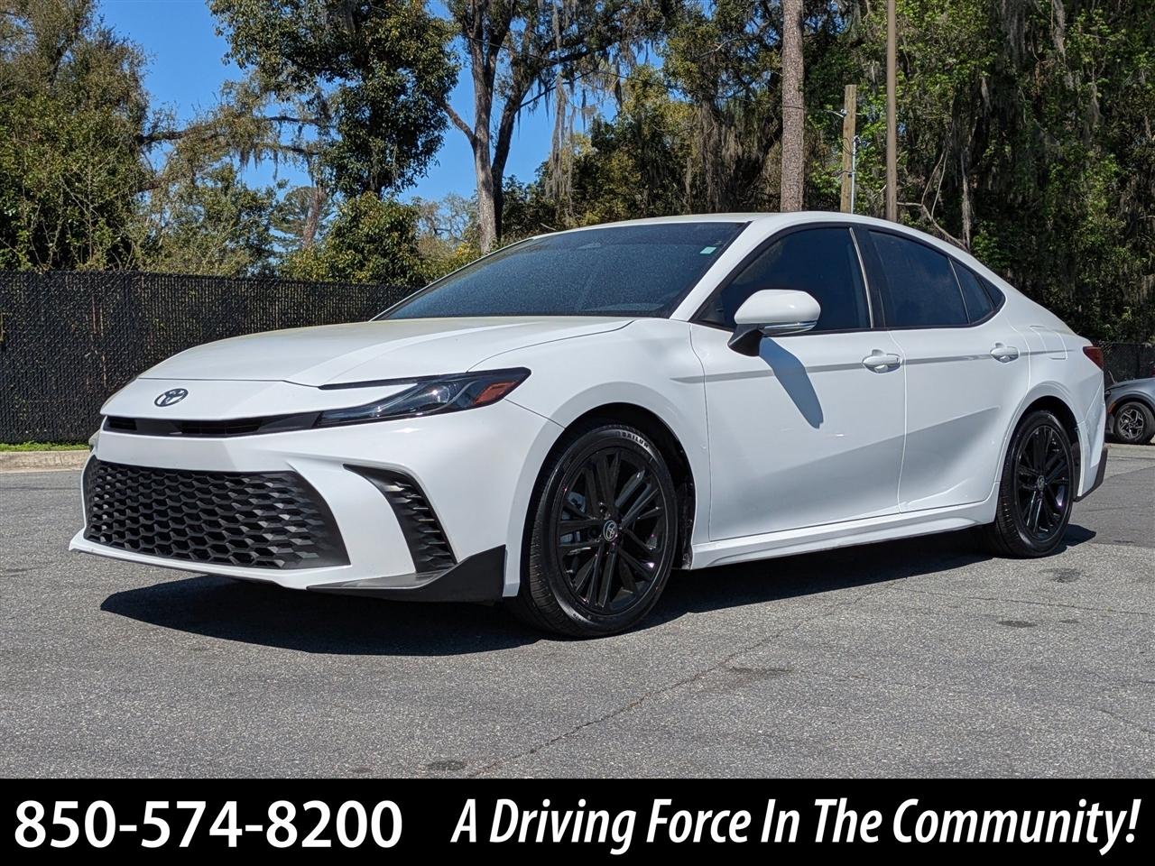 2025 Toyota Camry Hybrid XLE