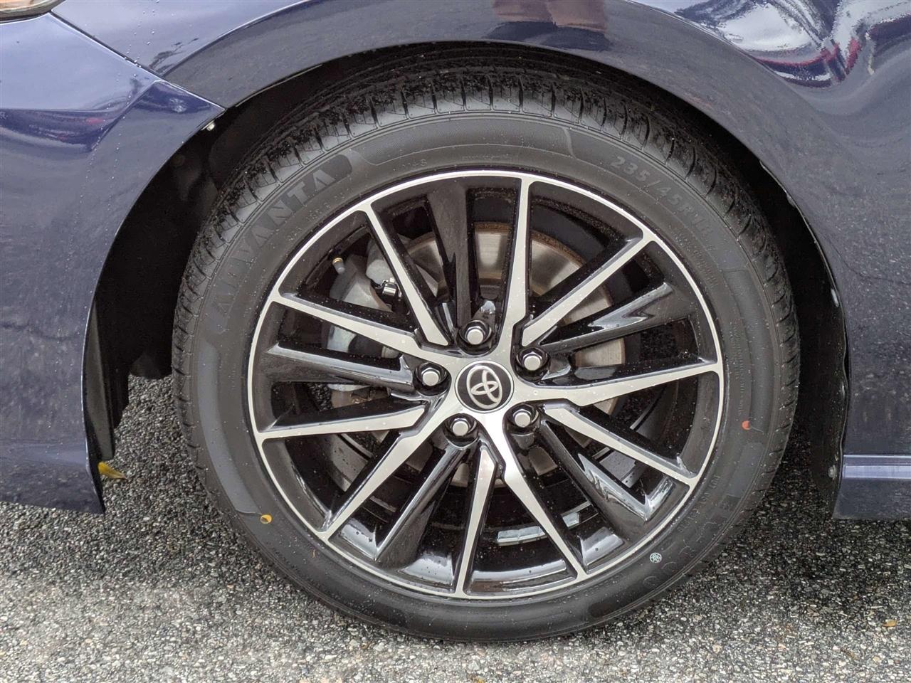 Toyota Camry SE 2021