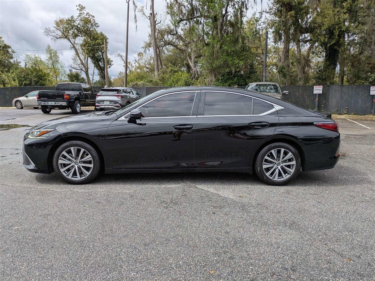 Lexus ES 350 F SPORT 2019