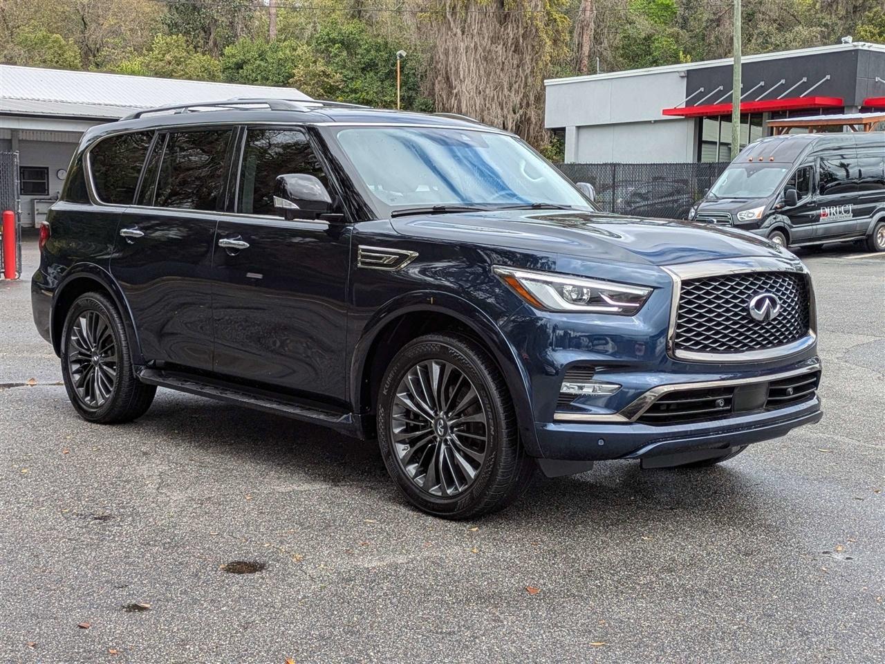 Infiniti QX80 LUXE 2021