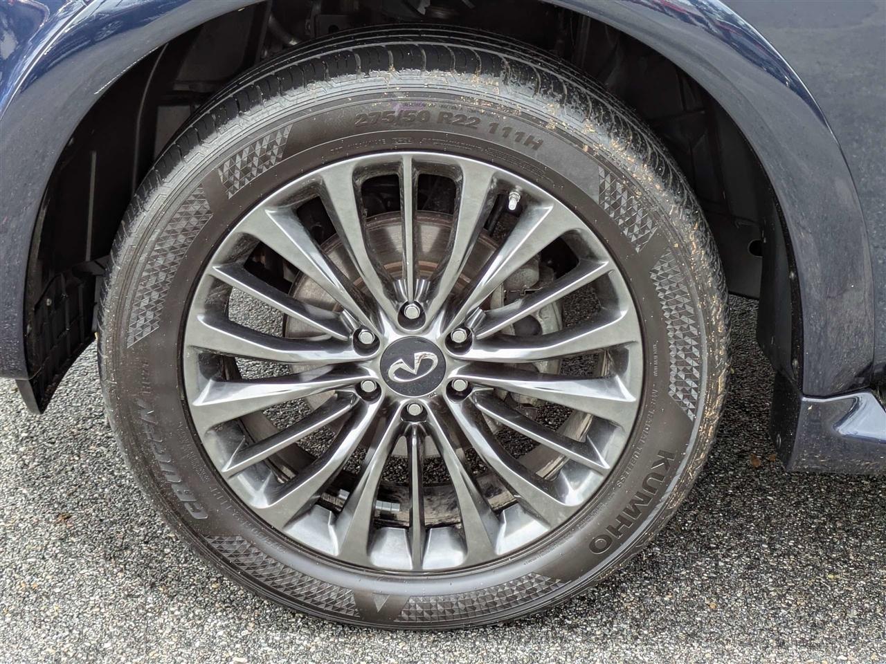 Infiniti QX80 LUXE 2021