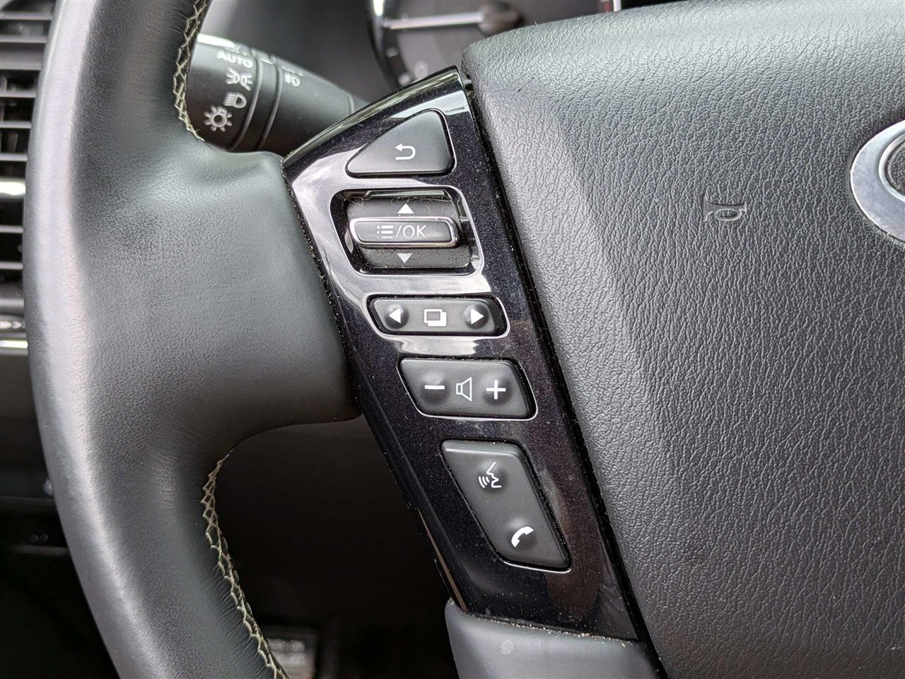 Infiniti QX80 LUXE 2021