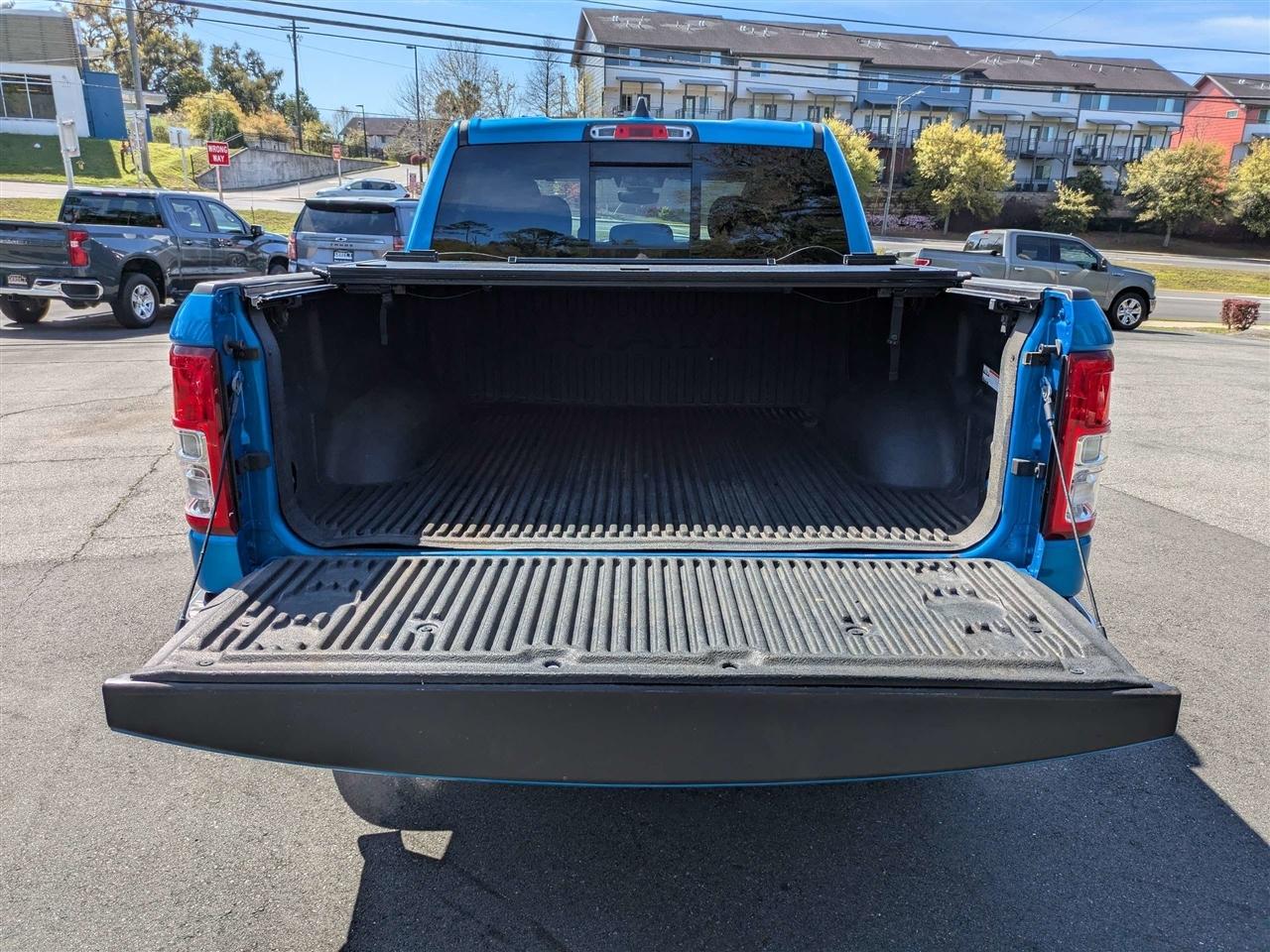 RAM 1500 Big Horn Crew Cab SWB 2WD 2021