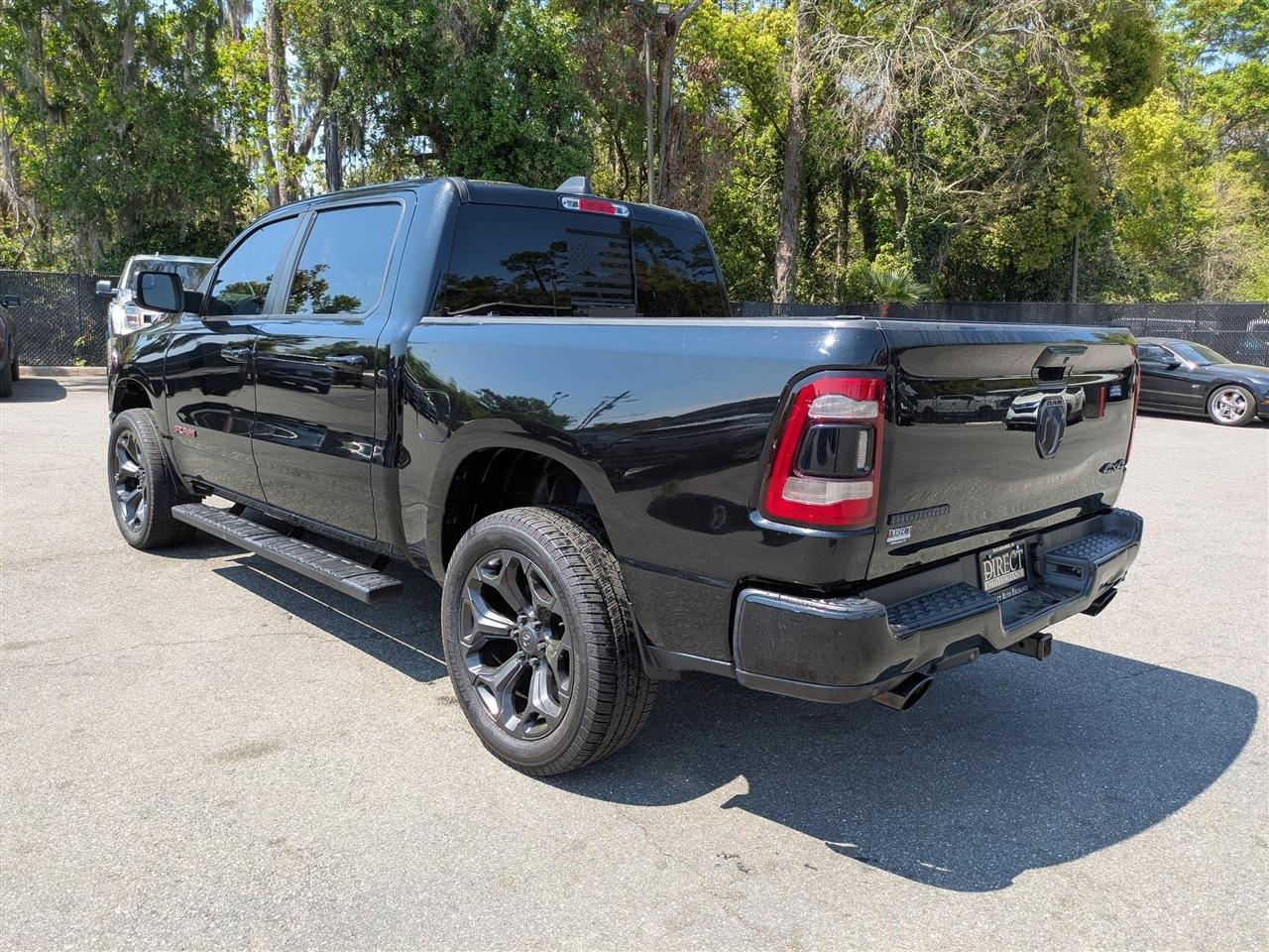 RAM 1500 Big Horn Crew Cab SWB 4WD 2021