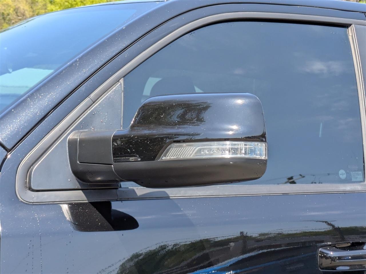 RAM 1500 Big Horn Crew Cab SWB 4WD 2021