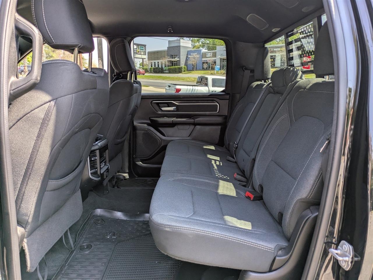 RAM 1500 Big Horn Crew Cab SWB 4WD 2021