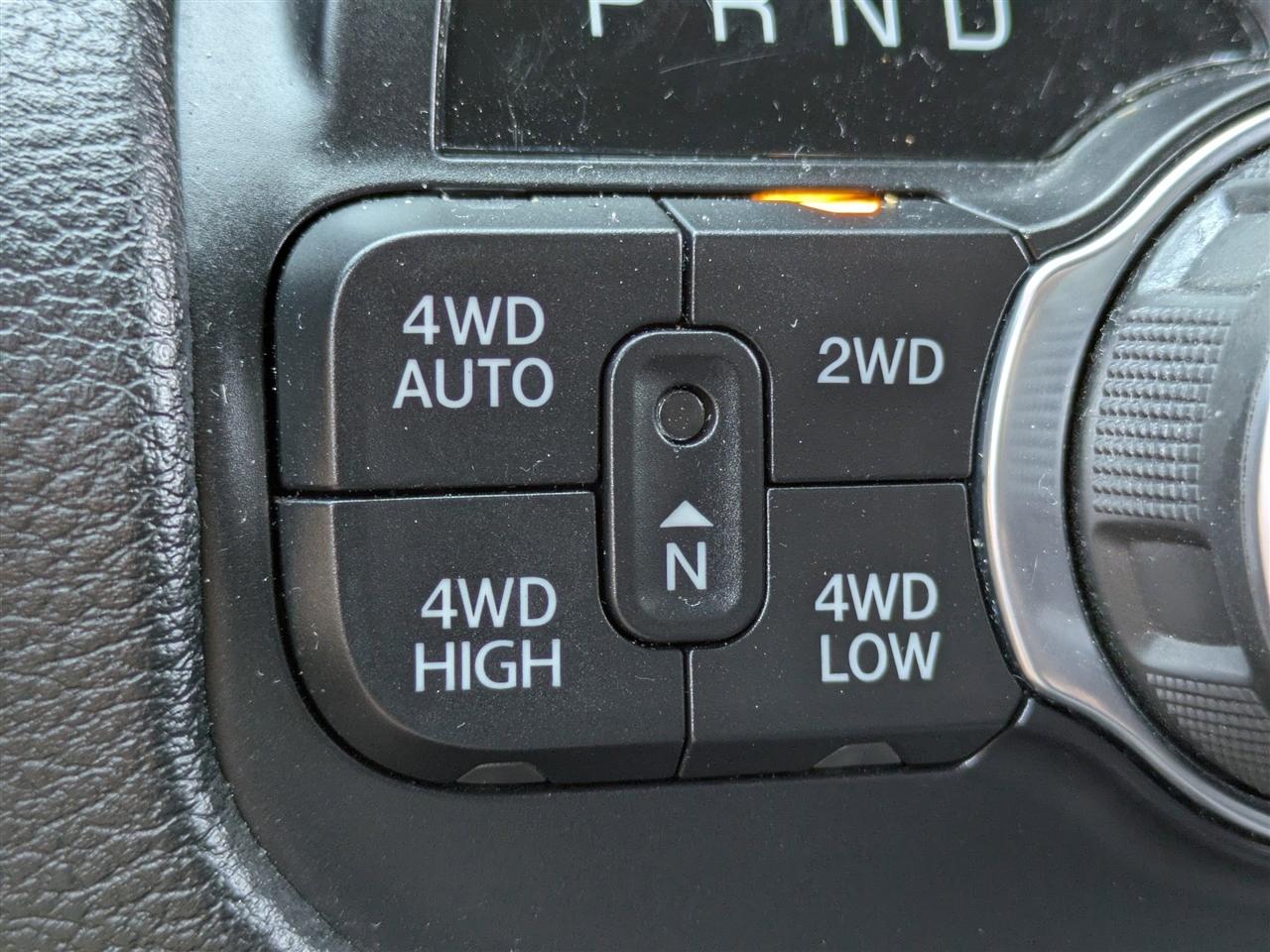 RAM 1500 Big Horn Crew Cab SWB 4WD 2021