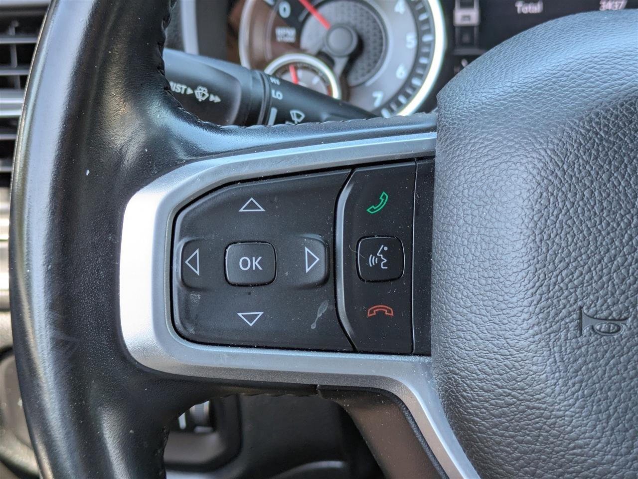 RAM 1500 Big Horn Crew Cab SWB 4WD 2021