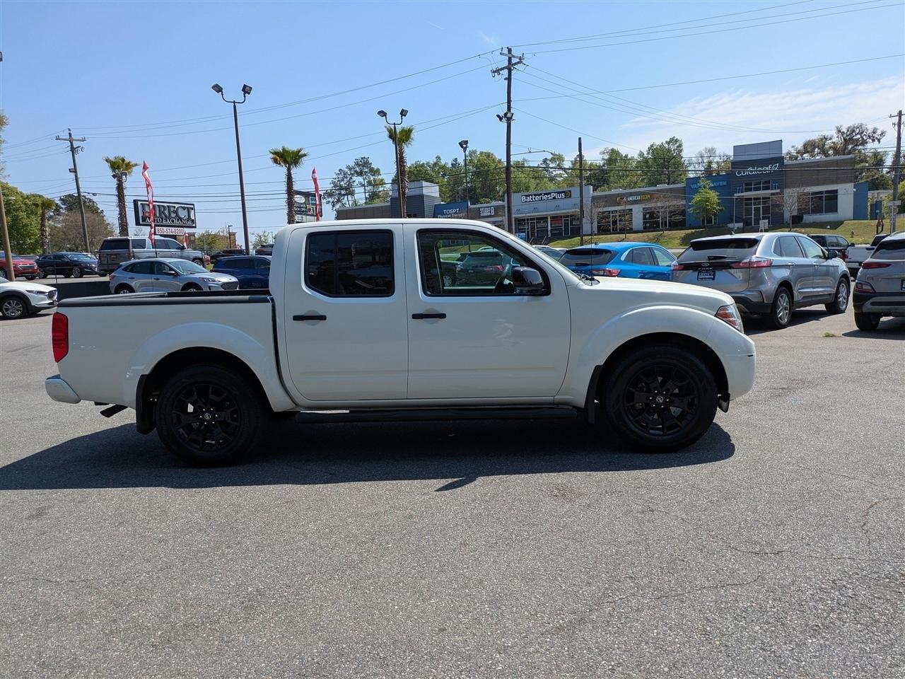 Nissan Frontier SV Crew Cab 2WD 2020