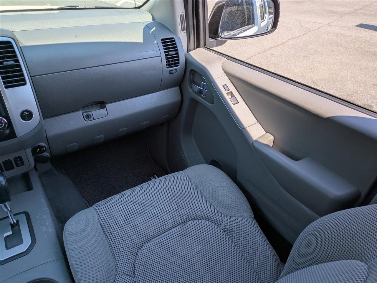 Nissan Frontier SV Crew Cab 2WD 2020