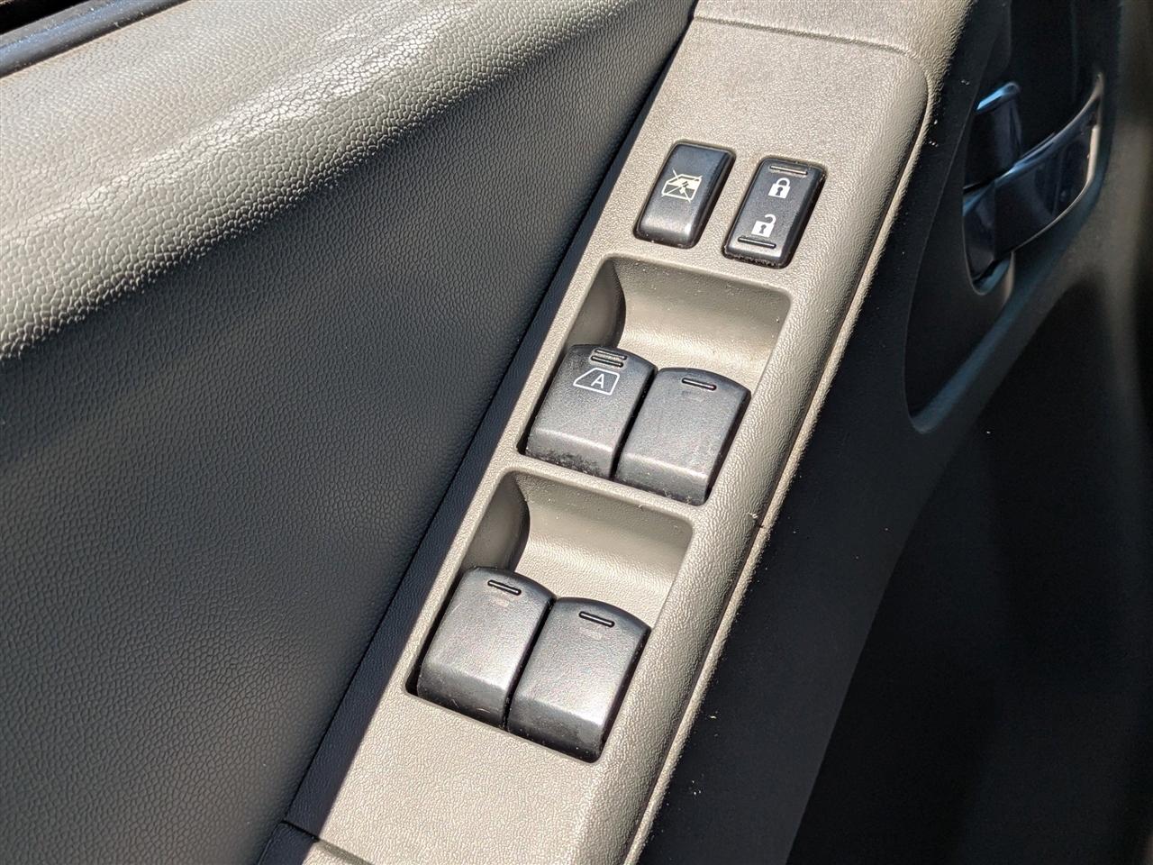 Nissan Frontier SV Crew Cab 2WD 2020