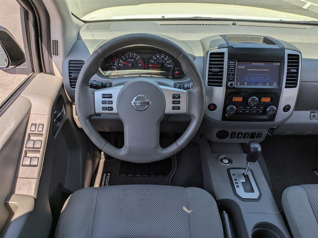 Nissan Frontier SV Crew Cab 2WD 2020