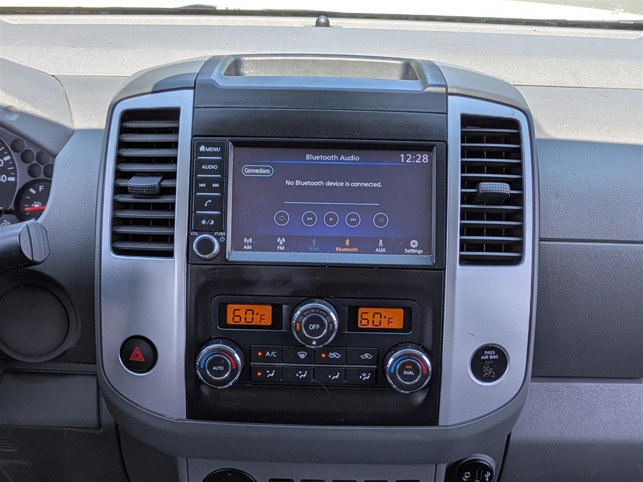 Nissan Frontier SV Crew Cab 2WD 2020