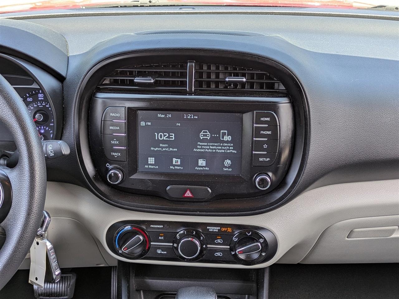 Kia Soul LX CVT 2021