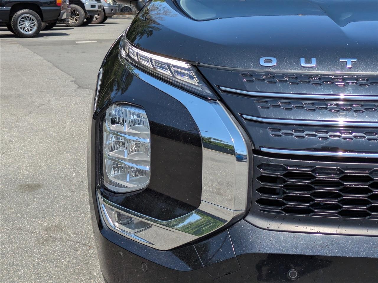 Mitsubishi Outlander SE 2WD 2024