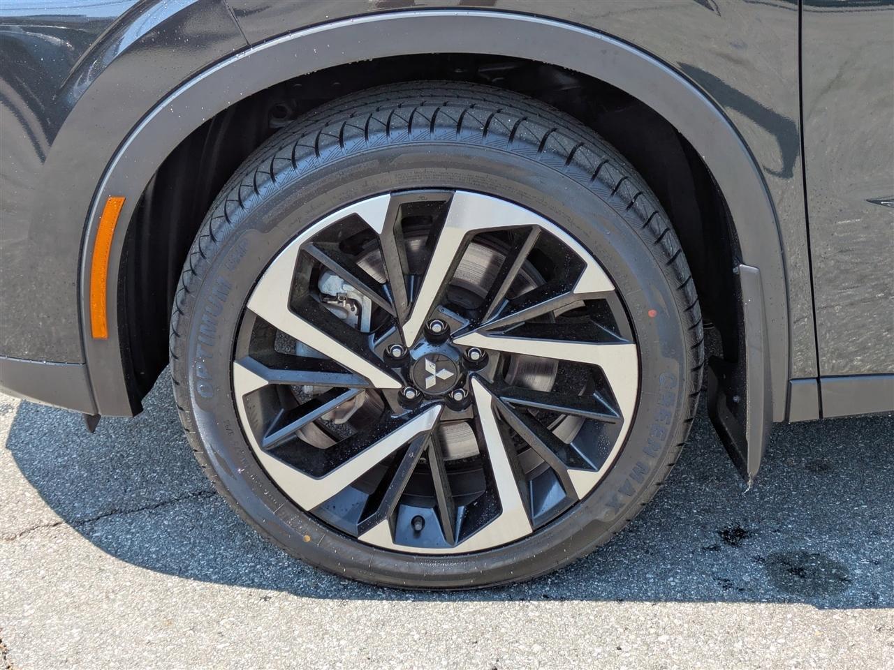 Mitsubishi Outlander SE 2WD 2024