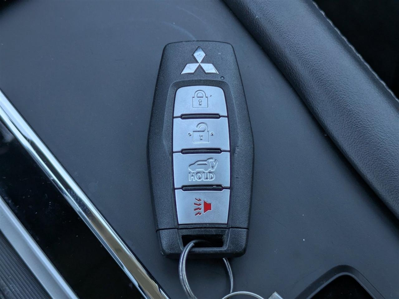 Mitsubishi Outlander SE 2WD 2024