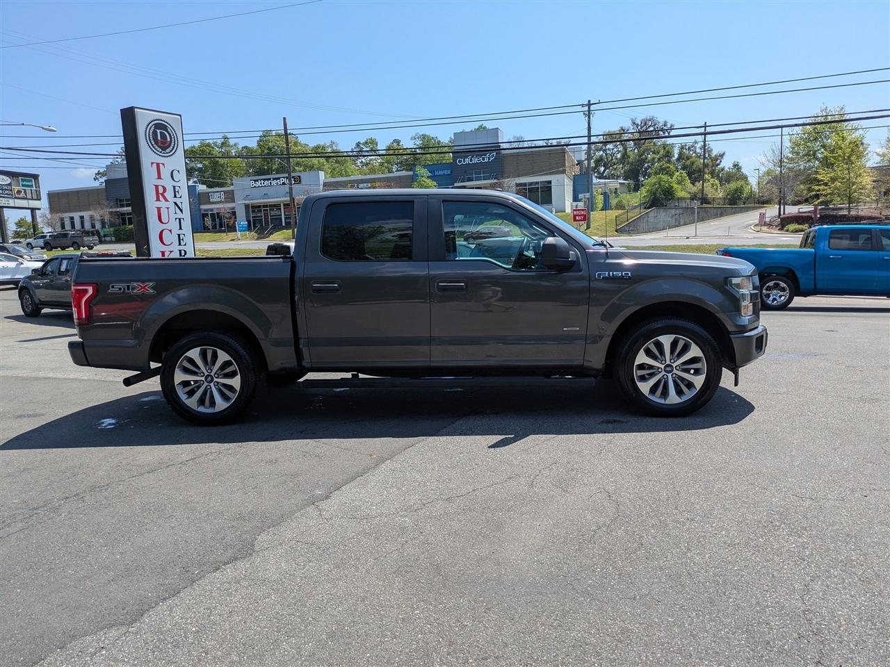 Ford F-150 XL SuperCrew 5.5-ft. Bed 2WD 2017