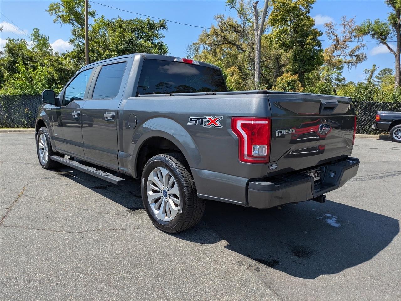 Ford F-150 XL SuperCrew 5.5-ft. Bed 2WD 2017