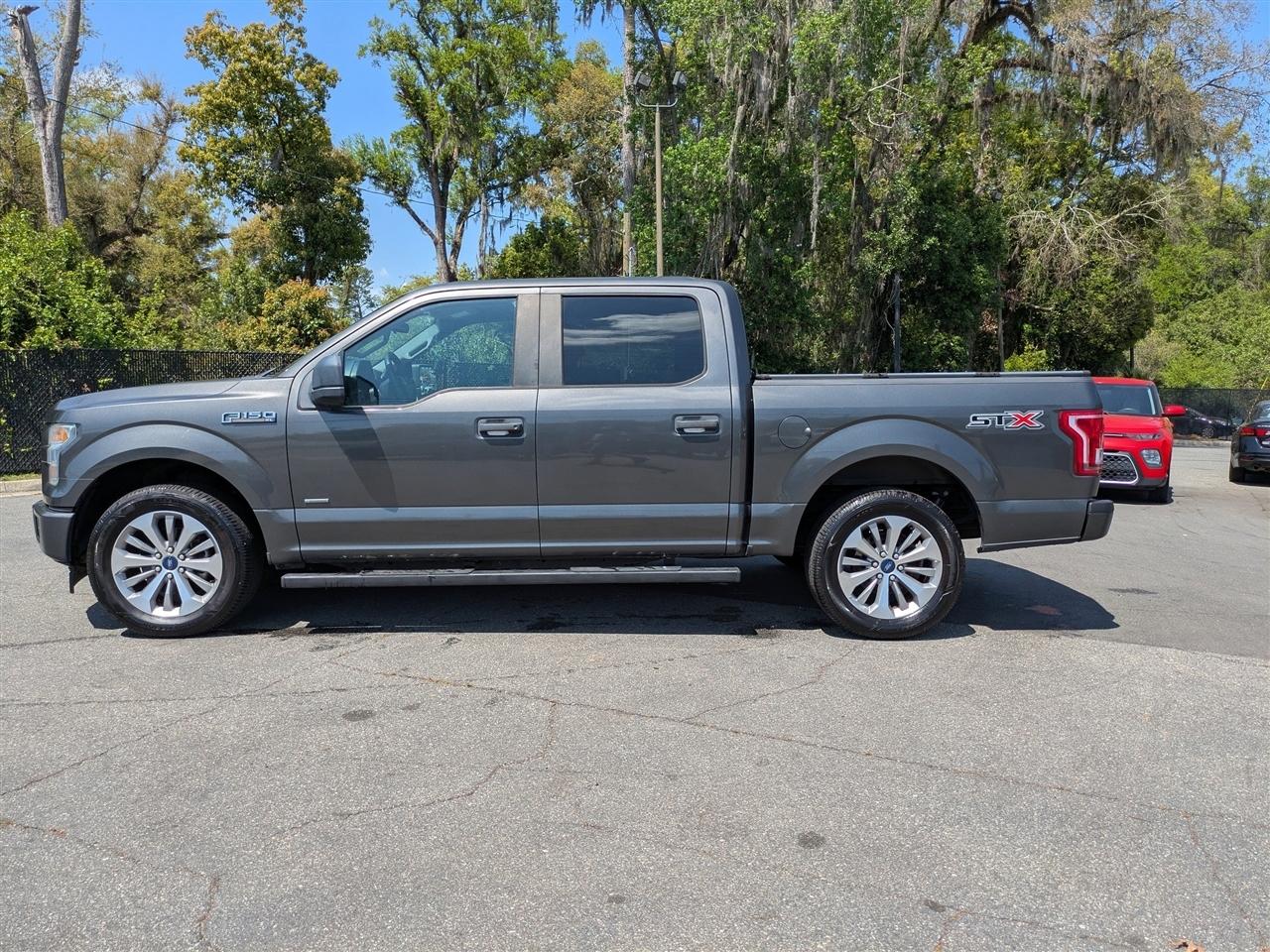 Ford F-150 XL SuperCrew 5.5-ft. Bed 2WD 2017