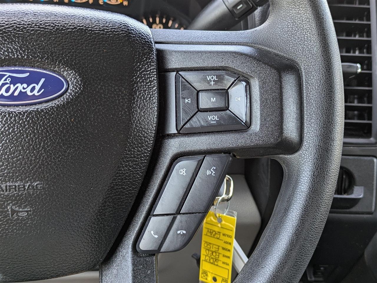 Ford F-150 XL SuperCrew 5.5-ft. Bed 2WD 2017