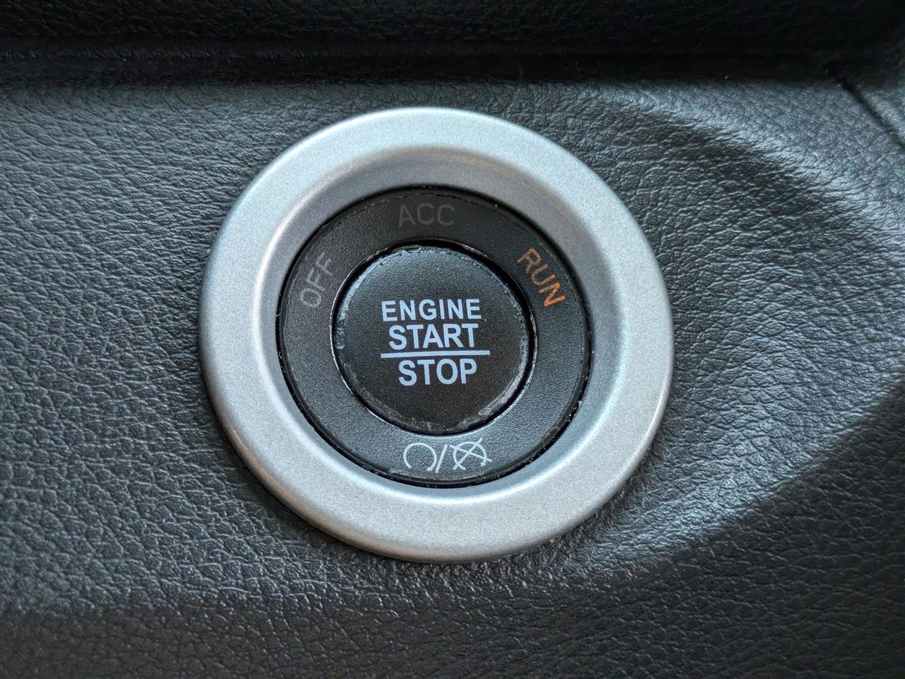 RAM 2500 Laramie Crew Cab SWB 4WD 2018