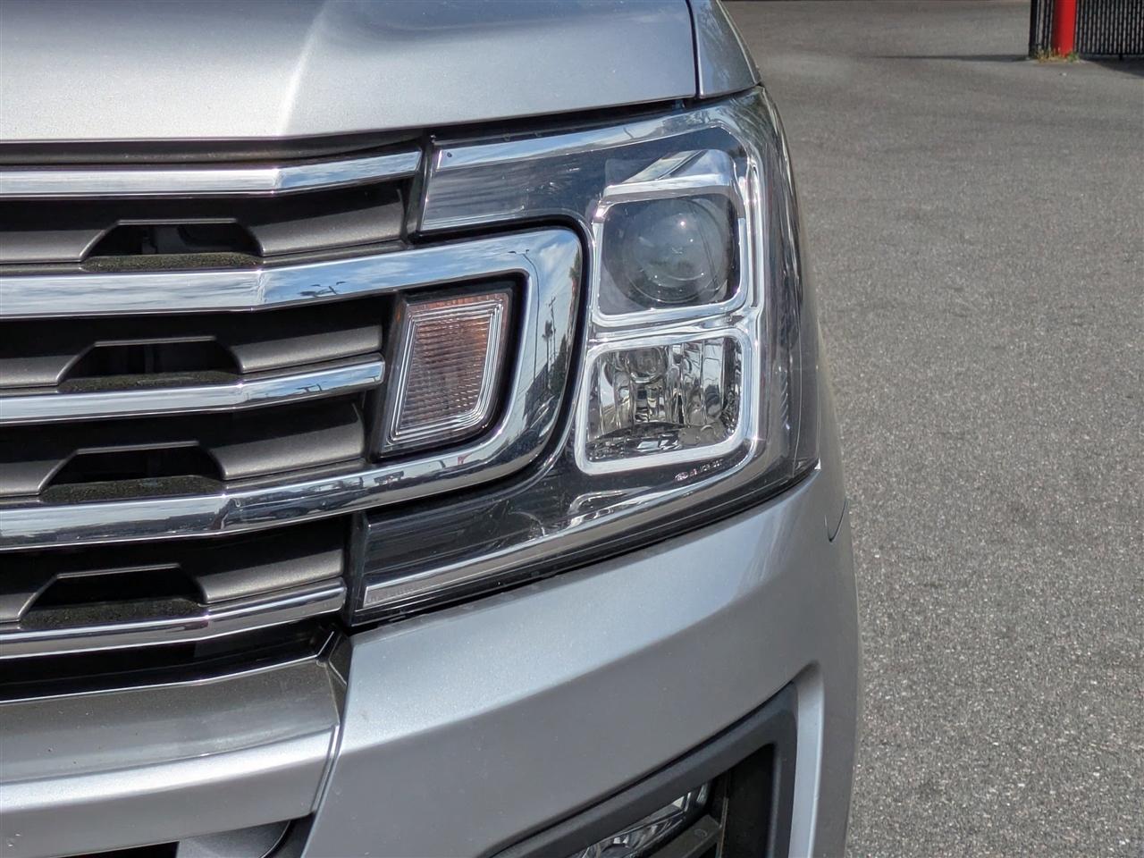 Ford Expedition XLT 2021